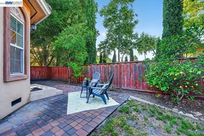 725 W Hacienda Ave, Campbell, CA 95008 - Photo 53