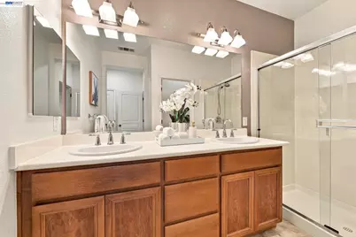 4533 Lick Mill Boulevard, Santa Clara, CA 95054 - Photo 25