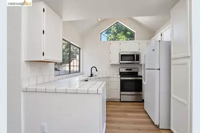 7260 Cronin Cir, Dublin, CA 94568 - Photo 7