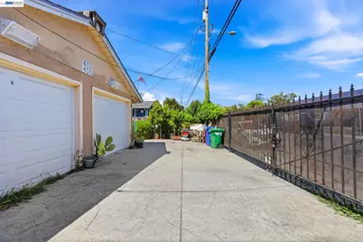 403-405 105th Ave, Oakland, CA 94603 - Photo 5
