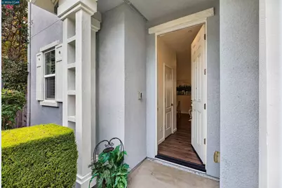 516 Falling Star Dr, Martinez, CA 94553 - Photo 3