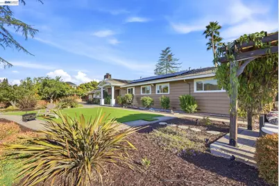 116 Coral Dr, Orinda, CA 94563 - Photo 59
