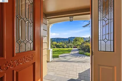 116 Coral Dr, Orinda, CA 94563 - Photo 7