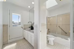 1826 Moraga St, San Francisco, CA 94122 - Photo 11