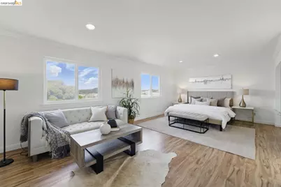 1826 Moraga St, San Francisco, CA 94122 - Photo 9