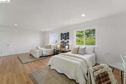 1826 Moraga St, San Francisco, CA 94122 - Photo 13