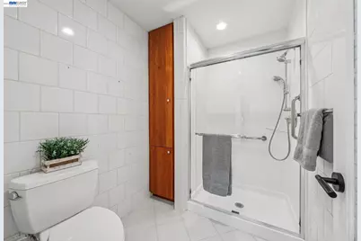 106 Purcell Dr, Alameda, CA 94502 - Photo 25
