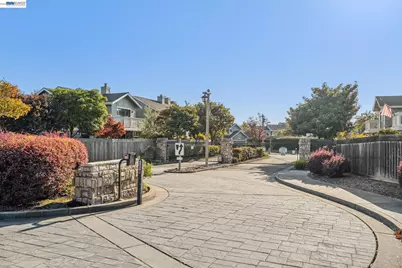 106 Purcell Dr, Alameda, CA 94502 - Photo 41