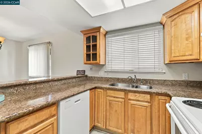 2055 Sierra Rd #61, Concord, CA 94518 - Photo 7