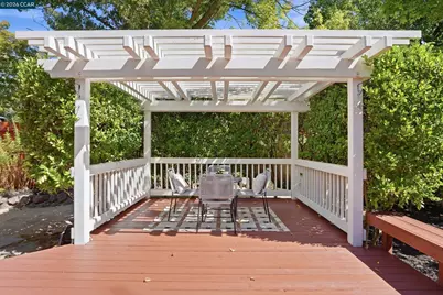 5685 White Mountain Ct, Martinez, CA 94553 - Photo 41