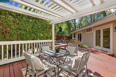 5685 White Mountain Ct, Martinez, CA 94553 - Photo 39