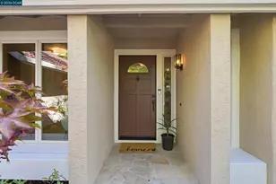 5685 White Mountain Ct, Martinez, CA 94553 - Photo 3