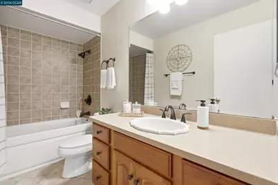 5685 White Mountain Ct, Martinez, CA 94553 - Photo 35