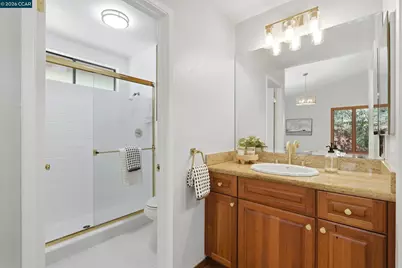 5685 White Mountain Ct, Martinez, CA 94553 - Photo 31