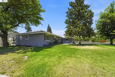 6311 Belmont Pl, Stockton, CA 95207 - Photo 5
