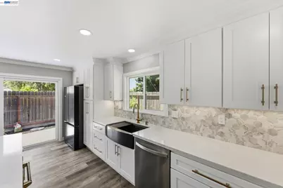 6311 Belmont Pl, Stockton, CA 95207 - Photo 15