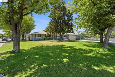 6311 Belmont Pl, Stockton, CA 95207 - Photo 3