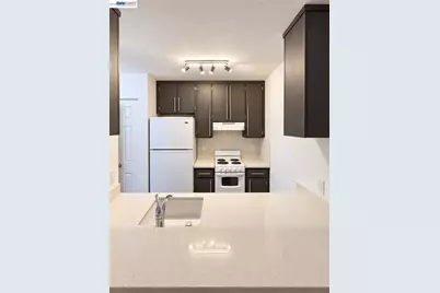 29621 Red Oak Ct #3, Hayward, CA 94544 - Photo 3