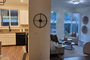 9421 Dunbar Dr, Oakland, CA 94603 - Photo 11