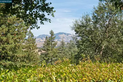 136 Hillcroft Way, Walnut Creek, CA 94597 - Photo 41