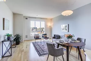 585 9th St, Oakland, CA 94607 - Photo 13