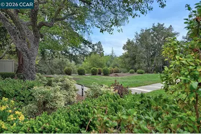 2625 Golden Rain Rd #7, Walnut Creek, CA 94595 - Photo 5