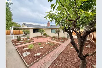 8525 Ousley Dr, Gilroy, CA 95020 - Photo 31