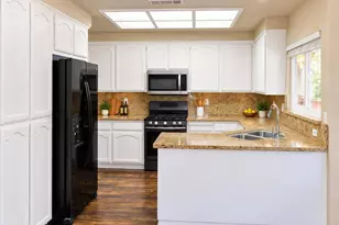 1825 Mark Mead Ln, Modesto, CA 95356 - Photo 7