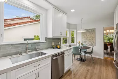 8 Hopkins Ct, Berkeley, CA 94706 - Photo 21