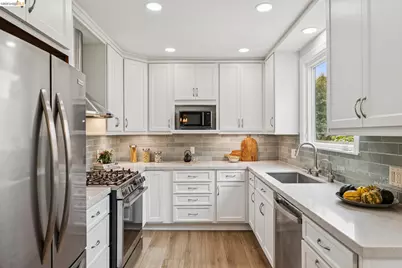 8 Hopkins Ct, Berkeley, CA 94706 - Photo 19