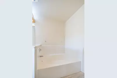 21103 Gary #318A, Castro Valley, CA 94546 - Photo 23