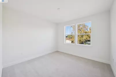 1216 Walters Ct, Concord, CA 94520 - Photo 13