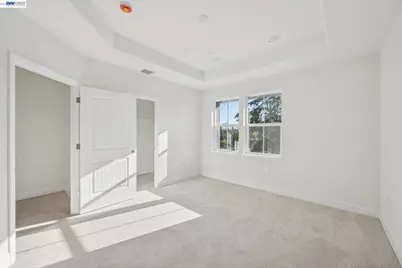 1216 Walters Ct, Concord, CA 94520 - Photo 9