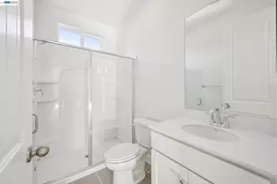 1216 Walters Ct, Concord, CA 94520 - Photo 21