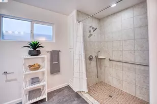 77 Clifton Dr, Daly City, CA 94015 - Photo 25