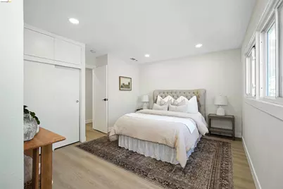 31871 Kennet St, Hayward, CA 94544 - Photo 9