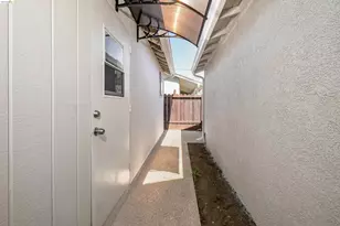 31871 Kennet St, Hayward, CA 94544 - Photo 23
