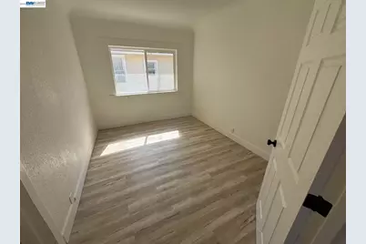 1331 Park Street, Stockton, CA 95205 - Photo 5