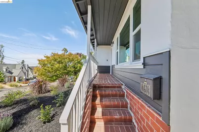 4614 Fairbairn Ave, Oakland, CA 94619 - Photo 3