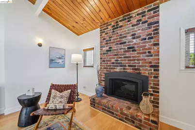 4614 Fairbairn Ave, Oakland, CA 94619 - Photo 31