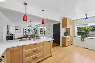 4614 Fairbairn Ave, Oakland, CA 94619 - Photo 5