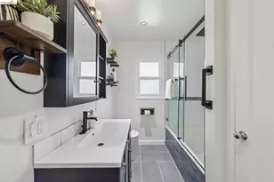 4614 Fairbairn Ave, Oakland, CA 94619 - Photo 15