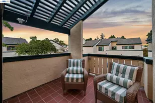 114 Lagunaria Ln, Alameda, CA 94502 - Photo 11