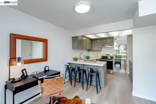 114 Lagunaria Ln, Alameda, CA 94502 - Photo 23