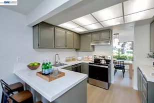 114 Lagunaria Ln, Alameda, CA 94502 - Photo 25