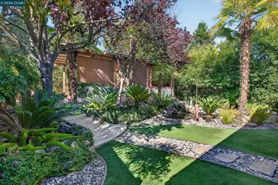 3402 Hall Ln, Lafayette, CA 94549 - Photo 11