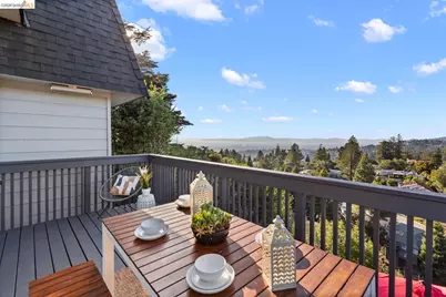6305 Melville Dr, Oakland, CA 94611 - Photo 23
