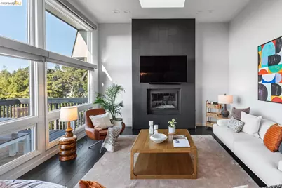 6305 Melville Dr, Oakland, CA 94611 - Photo 1