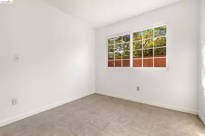 2412 Sequoia Dr, Antioch, CA 94509 - Photo 13