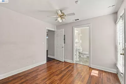 1298 Almar St, Concord, CA 94518 - Photo 17